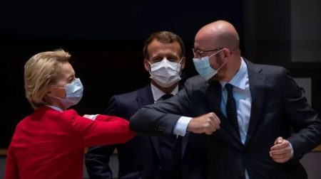Урсула фон дер Ляйен, Эммануэль Макрон и Шарль Мишель на Европейском саммите (иллюстрация с сайта Le Figaro)