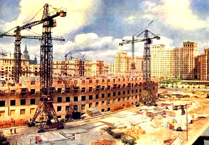 Строительство городов при СССР (иллюстрация из открытых источников)