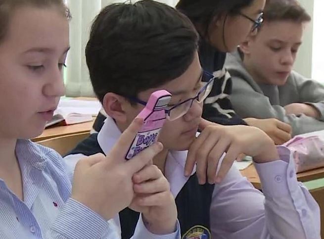 Запрет на телефоны в школе