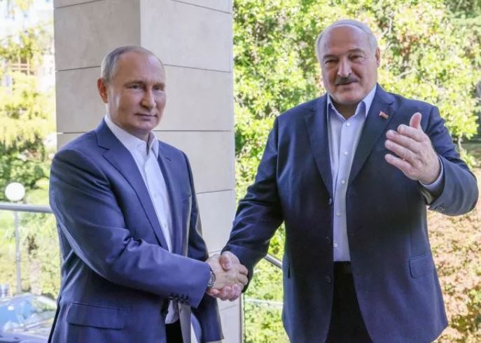 Путин и Лукашенко в сочинской резиденции «Бочаров Ручей» (иллюстрация из открытых источников)