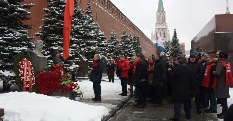 Акция КПРФ у могилы Сталина 5 марта 2023 года (иллюстрация – источник соцсети)