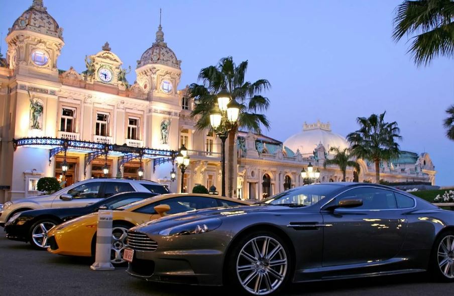 Элитарное казино в Монако (иллюстрация из открытых источников)